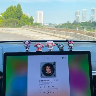 SANRIO อุปกรณ์ตกแต่งภายในรถยนต์แม่มด คุโรมิ ตกแต่งแผงหน้าปัดรถยนต์ อุปกรณ์ตกแต่งภายในรถยนต์อินเทรนด์ ซานริโอ สําหรับผู้หญิง