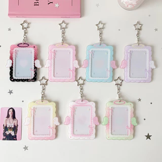 Ins Angel Wings ผู้ถือบัตรอะคริลิค 3 นิ้วป้องกันกรณี Idol Card Storage ผู้ถือจอแสดงผลกระเป๋าพวงกุญแจ