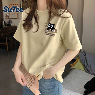🌷Su.Tee🌷เสื้อผ้าผู้หญิง สื้อยืด oversize เสื้อแฟชั่น เกาหลี สตรีท ใส่สบาย โคตรนุ่ม ผ้าคอตตอน100% ลาย "LUOKY"