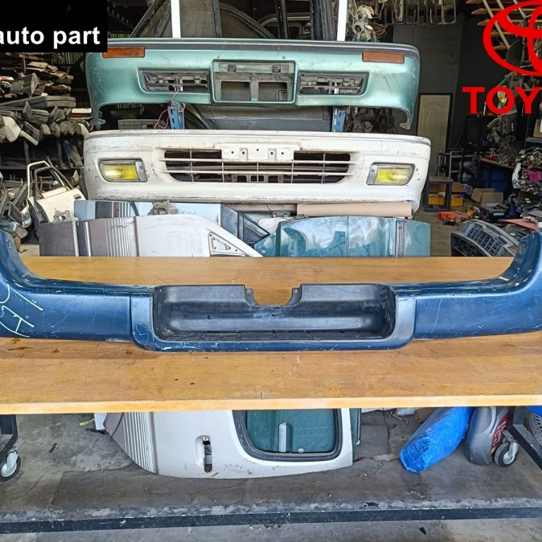 กันชนหลัง Toyota Hiace LH100 LH112 หัวจรวด ตัวนอก