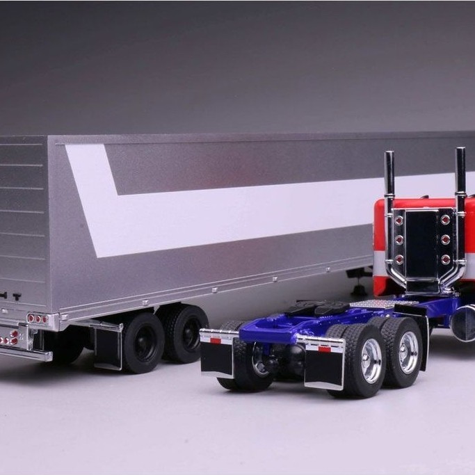 ขายพร้อมสต็อก - 596 Optimus Prime Fleina Truck North Exhibition First Launch 1: 64 โมเดลรถโลหะผสม