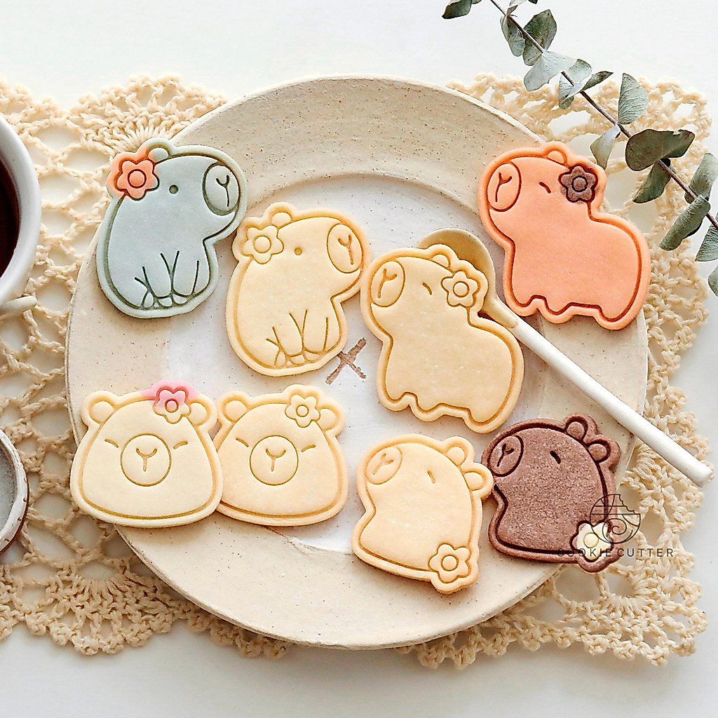 การ์ตูนดอกไม้เล็กๆ Kapibara คุกกี้บิสกิตกดน่ารัก Capybara ขนมสัตว์เลี้ยง diy เครื่องมือเค้ก Fondant ดินนุ่ม