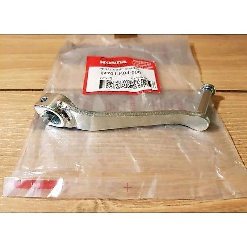 แป้นคันเกียร์ CRF 150L (K84) (เปลี่ยนคอมพ์) - 24701K84900 24701-K84-900