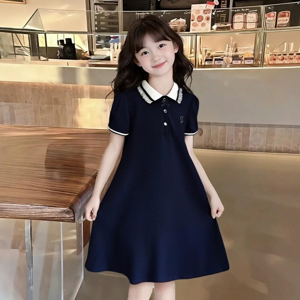 ียนหญิง ปกเสื้อตัดกันสีลูกไม้ + กระโปรงทรงเอไลน์สีน้ำเงินเข้มเข้ารูป ตกแต่งด้วยงานปักประณีต Swoan71 