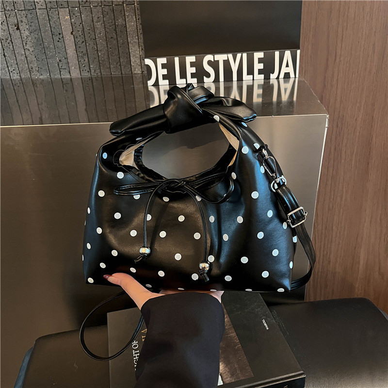 French Big Polka Dot Bow Drawstring กระเป๋าถือหนังนุ่ม PU Crossbody กระเป๋าใบเล็กสไตล์อ่อนโยนกระเป๋าเดินทาง