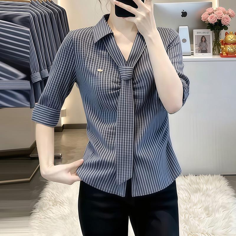 Red Berry เสื้อแขนสั้นลายทางสำหรับผู้หญิง เหมาะสำหรับใส่ทำงานในช่วงฤดูร้อน ปี 2026 W734