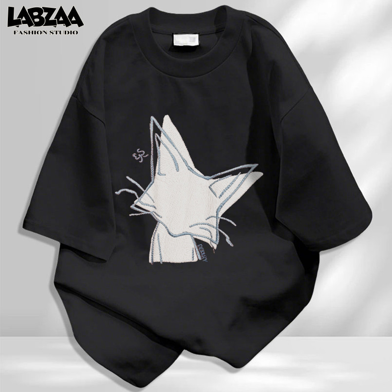 【จัดส่งจากกรุงเทพฯ】LABZAA ยอดนิยมสไตล์อเมริกัน เสื้อยืดทรงหลวม สะดวกสบาย ลายพิมพ์แมวน่ารัก ผ้าฝ้าย YG3704
