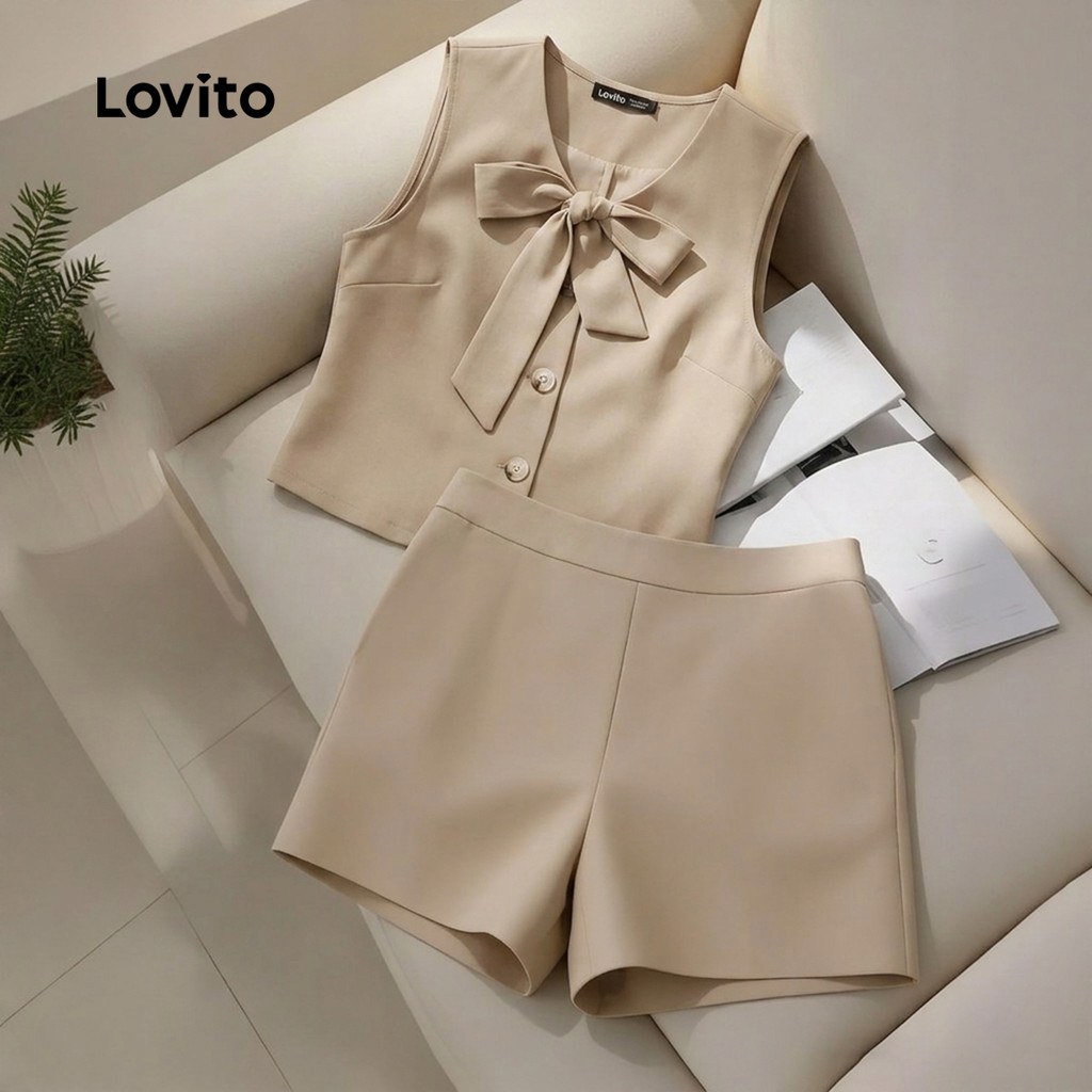 Lovito เสื้อเบลาส์สีกากีผูกหน้า สไตล์หรูหรา สําหรับผู้หญิง เหมาะสําหรับใส่ไปทํางานในฤดูใบไม้ผลิ/ฤดูร้อน L183ED034