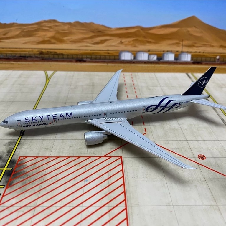 [Orphan] NG73019 France Airlines B777-300ER F-GZNT Our Store ส่งจากจีนแผ่นดินใหญ่ จัดส่งภายใน 2 วัน 