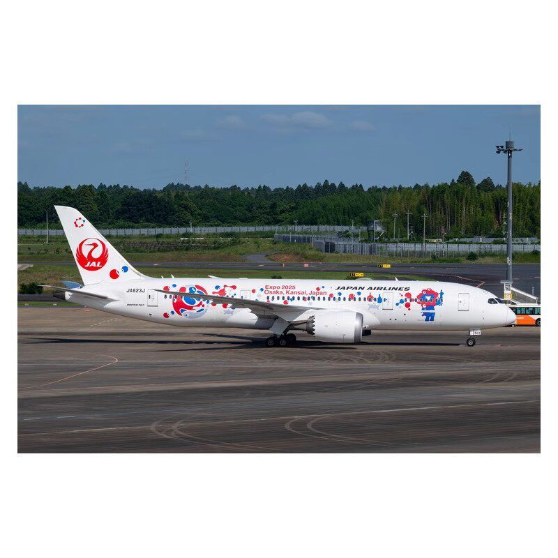 Ready Stock Sale - Phoenix 04603 Japan Airlines B78-8 JA823J 2025 Osakayo Expo 1: 400