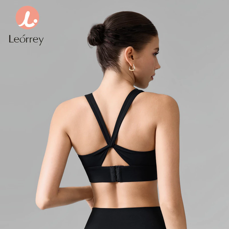 Leorrey บราสปอร์ตคอวีหลังไขว้ มีแผ่นรองหน้าอกสำหรับออกกำลังกาย thumbnail 9