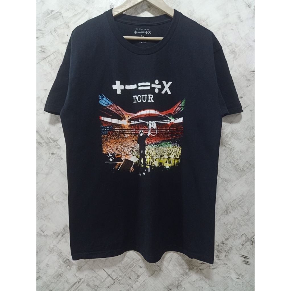 Ed Sheeran เสื้อนักร้องมือสอง