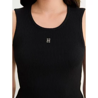 [Pomelo] เสื้อกล้ามคอกลมมีลายริ้ว / Scoop Neck Ribbed Tank Top
