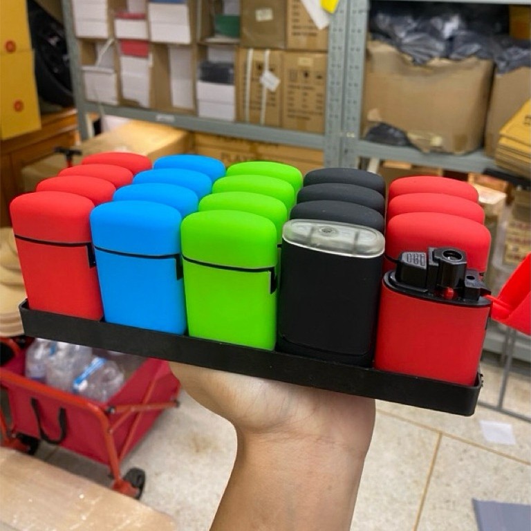 ไฟฟู่ซิปโป้ zippo ยกกล่อง 20 ตัว ( ส่งไว 1-2 วัน ) พร้อมใข้ 🔥
