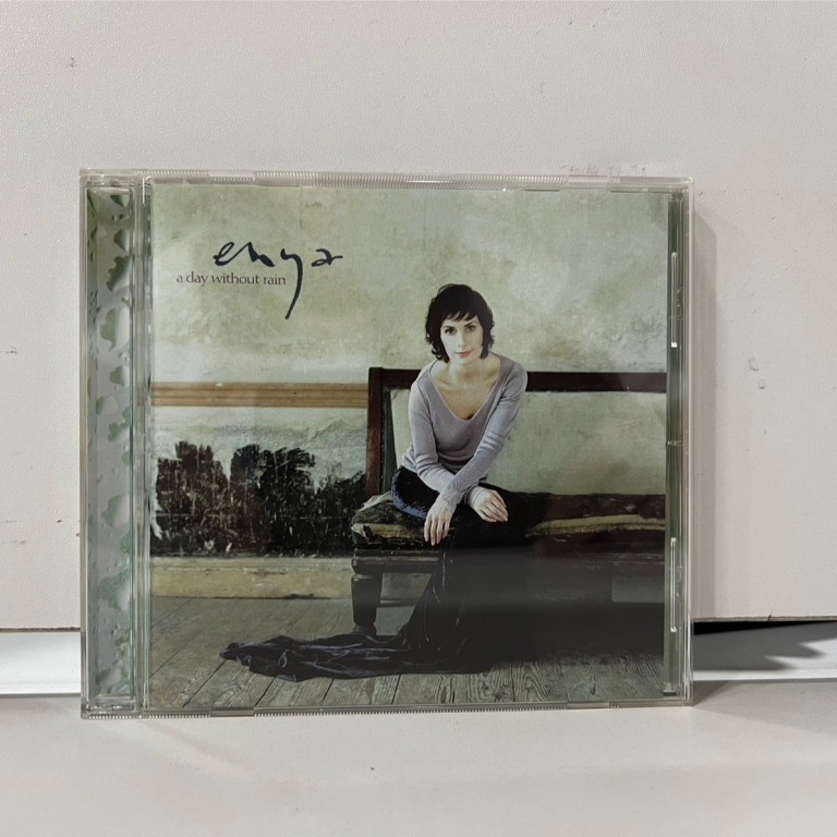 1 CD MUSIC ซีดีเพลงสากล enya a day without rain  (C16B86)
