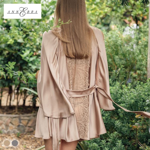 ANNEBRA Leo Sonata ชุดคลุมนอนลูกไม้เซ็กซี่ไร้ปก ชุดอยู่บ้านสตรีสุดหรู (ฟรีไซส์)(A61AN8909)1