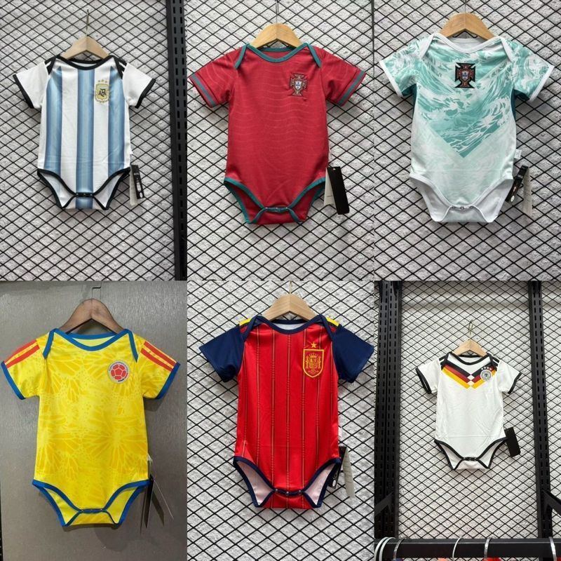 แนะนํา 2026 เมกะโม ฟุตบอลโลกโปรตุเกสอาร์เจนตินาทีมชาติเสื้อฟุตบอล 1-2 ปีเด็กปีนเขา ชุดรอมเปอร์