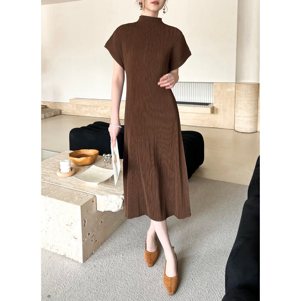 2MUAY รุ่น GJO11019 เดรสพลีทคุณภาพผ้าMatted HIGH NECK SHORT SLEEVE PLEATED DRESS 10 สี FREE SIZE
