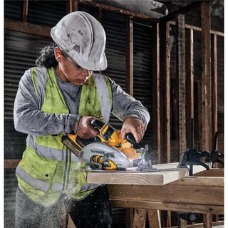 DEWALT เลื่อยวงเดือน 7'' 20V รุ่น DCS573N-B1 (ตัวเปล่า)