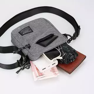 BM-shop:กระเป๋าสะพายข้างสำหรับผู้ชายมีหลายช่องใส่ของได้ ใส่ของได้เยอะ D002 มีซิปด้วยนะคะ