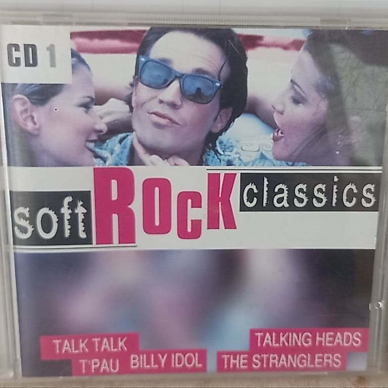 1 cd music International - SOFT Rock Classics Compilation ( Billy Idol Marillion Stranglers Buzzcock