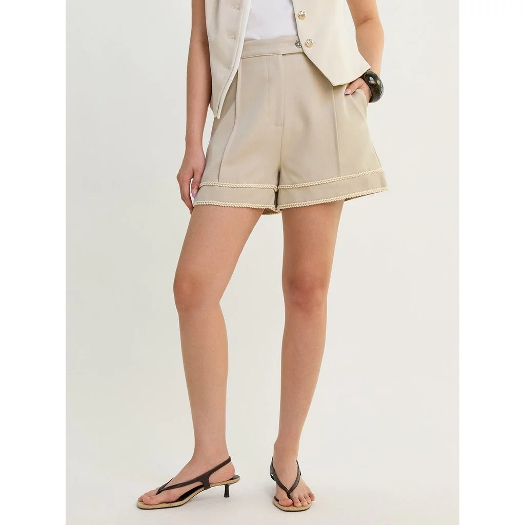 [Pomelo] กางเกงขาสั้นแต่งขอบหยัก / Scallop Trim Shorts