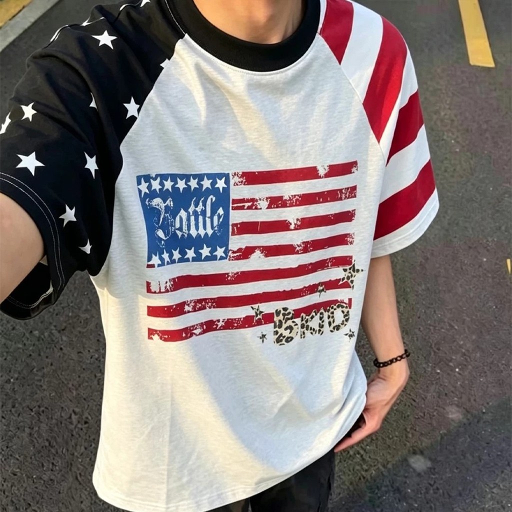 American Flag Stitching Raglan เสื้อยืดแขนสั้นผู้ชายฤดูร้อน 2026 สไตล์ใหม่ High Street หลวมคู่สวมใส่ครึ่ง @-