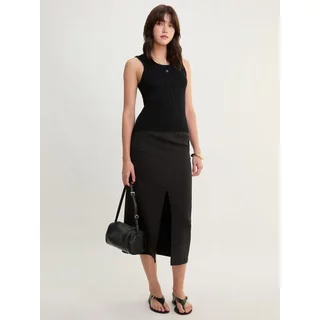[Pomelo] เสื้อกล้ามคอกลมมีลายริ้ว / Scoop Neck Ribbed Tank Top