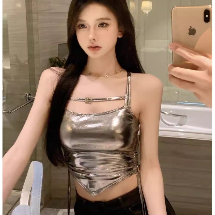 （จัดส่งภายใน24ชม）LUNA GIRL💥เสื้อครอปสายเดี่ยวเมทัลลิค ✨ สายคาดเพชร+หลังไขว้สุดเซ็กซี่