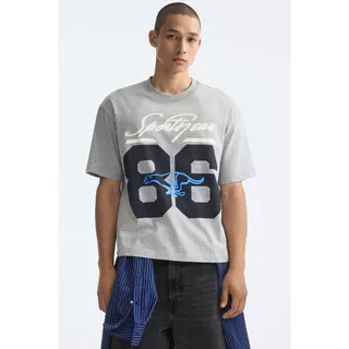 H&M(เอชแอนด์เอ็ม) เสื้อยืดพิมพ์ลายทรงสบาย ผู้ชาย 1344928_1