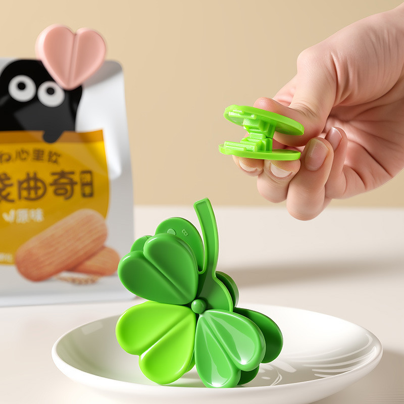 Four-leaf Clover คลิปปิดผนึกแม่เหล็กตู้เย็นอาหารถุงขนมซีลคลิปในครัวเรือนที่สร้างสรรค์