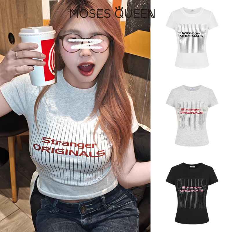 MOSESQUEEN เสื้อผ้าสั้นแขนสั้นลายย้อนยุคแบบอเมริกัน ฤดูร้อนใหม่ ไหล่บาง เสื้อผ้าใส่สบาย สาวสวยร้อนแรง #63037