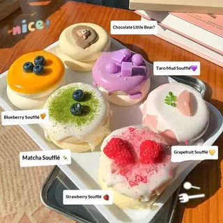 ซ้ายสตรอเบอร์รี่ Souffle Squishy ของเล่นเนื้อครีมนุ่มและอาหารที่สมจริงดูที่สมบูรณ์แบบสําหรับความเครียดบรรเทาเด็กของขวัญตกแต่งโต๊ะ GHT