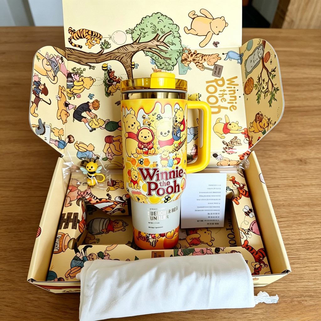 【จำกัดจำนวน ราคาถูก พร้อมส่ง ส่งฟรี】40oz Ice Master Cup Winnie the Pooh High-value ความจุขนาดใหญ่ฉนวนกันความร้อนเย็นรถถ้วยน้ําสแตนเลส