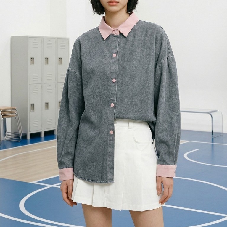 NRC เสื้อเชิ้ตโอเวอร์ไซส์ผ้าเดนิมติดกระดุมและคอปกสีชมพู
