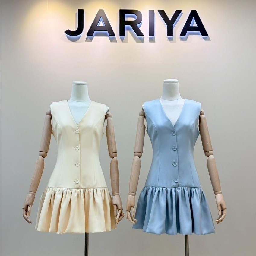 Jariya เดรสคอวีแขนกุดระบาย