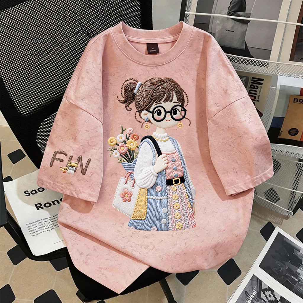 DailyTee🌟เสื้อยืดฟอก เสื้อวินเทจ เสื้อยืด oversize ลาย 'FIN girl' เกาหลี เท่ห์มาก พิมพ์ลาย ผ้านิ่มใส่สบาย S-3XL COD📦