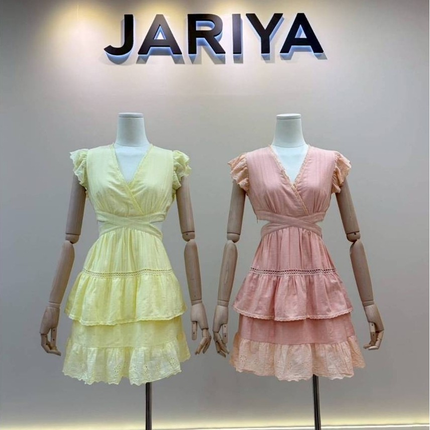 Jariya ~เดรสคอวีแขน เว้าเอวด้านหลัง
