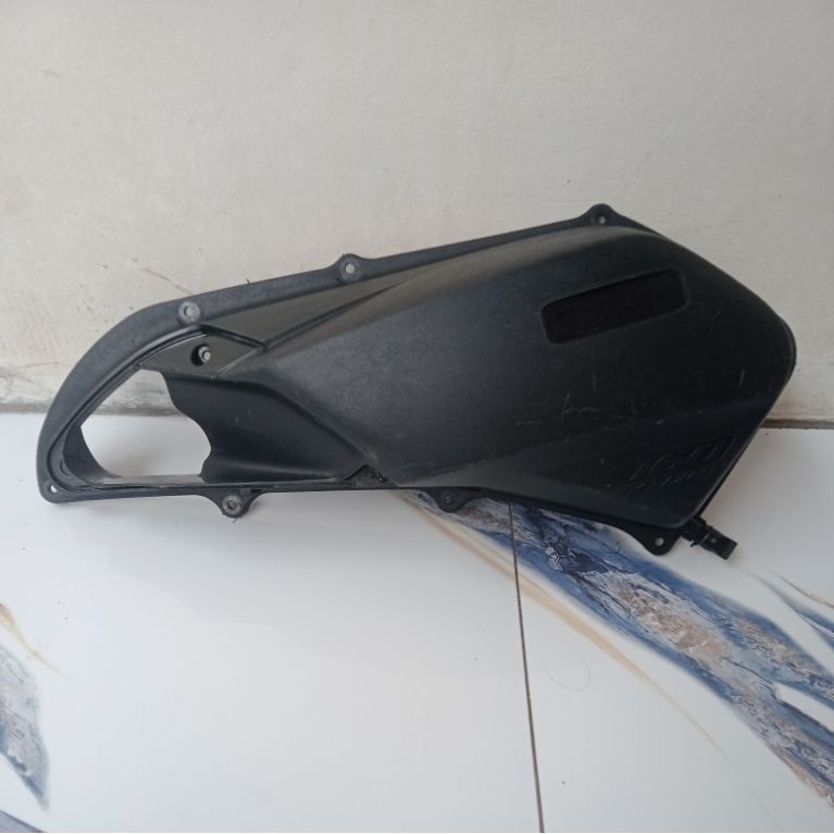 ฝาครอบกล่อง Vario 160 PCX 160 ADV pilter มือสองเดิม