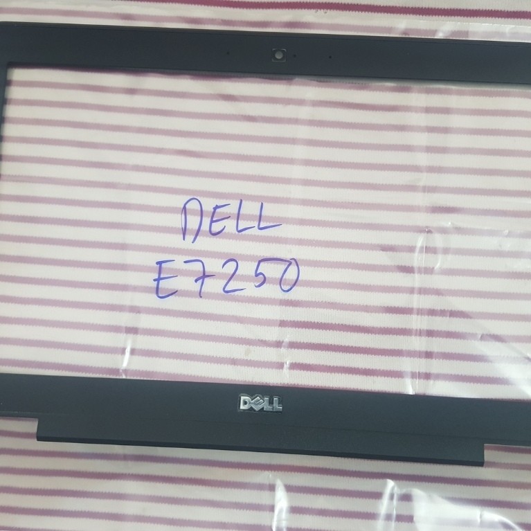 Side B ของ Dell latitude E7250 เคสแล็ปท็อป - ขอบหน้าจอ Dell E7250