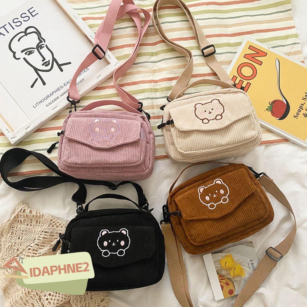 IDAPHNE2 กระเป๋าสะพาย Travel Corduroy กระเป๋าถือพิมพ์ลายการ์ตูนหมี