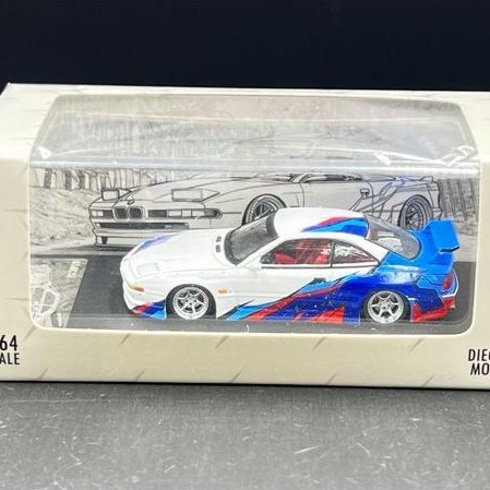 Rhino Model RM 1/64
BMW 850CSi E31 Widebody : White