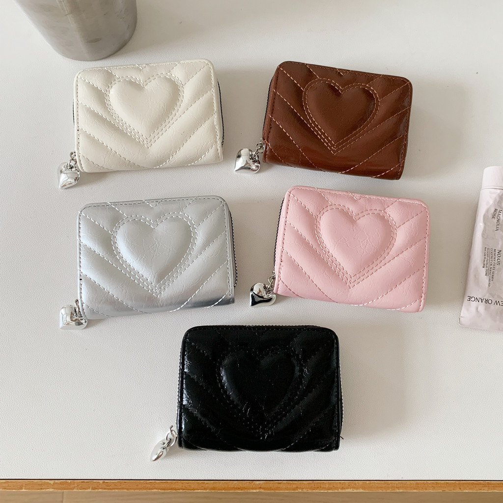 Retro Glossy นูนหัวใจพิมพ์ผู้หญิงกระเป๋าขนาดใหญ่ความจุ Multi Card Case ซิปกระเป๋าเงินเหรียญ