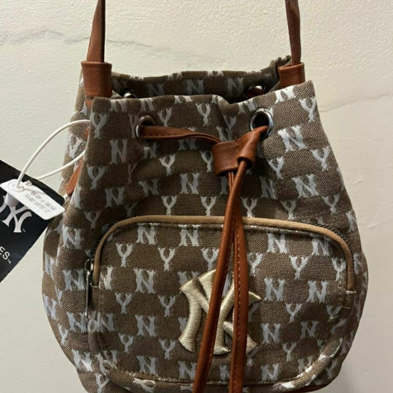 MLB BUCKET BAG******