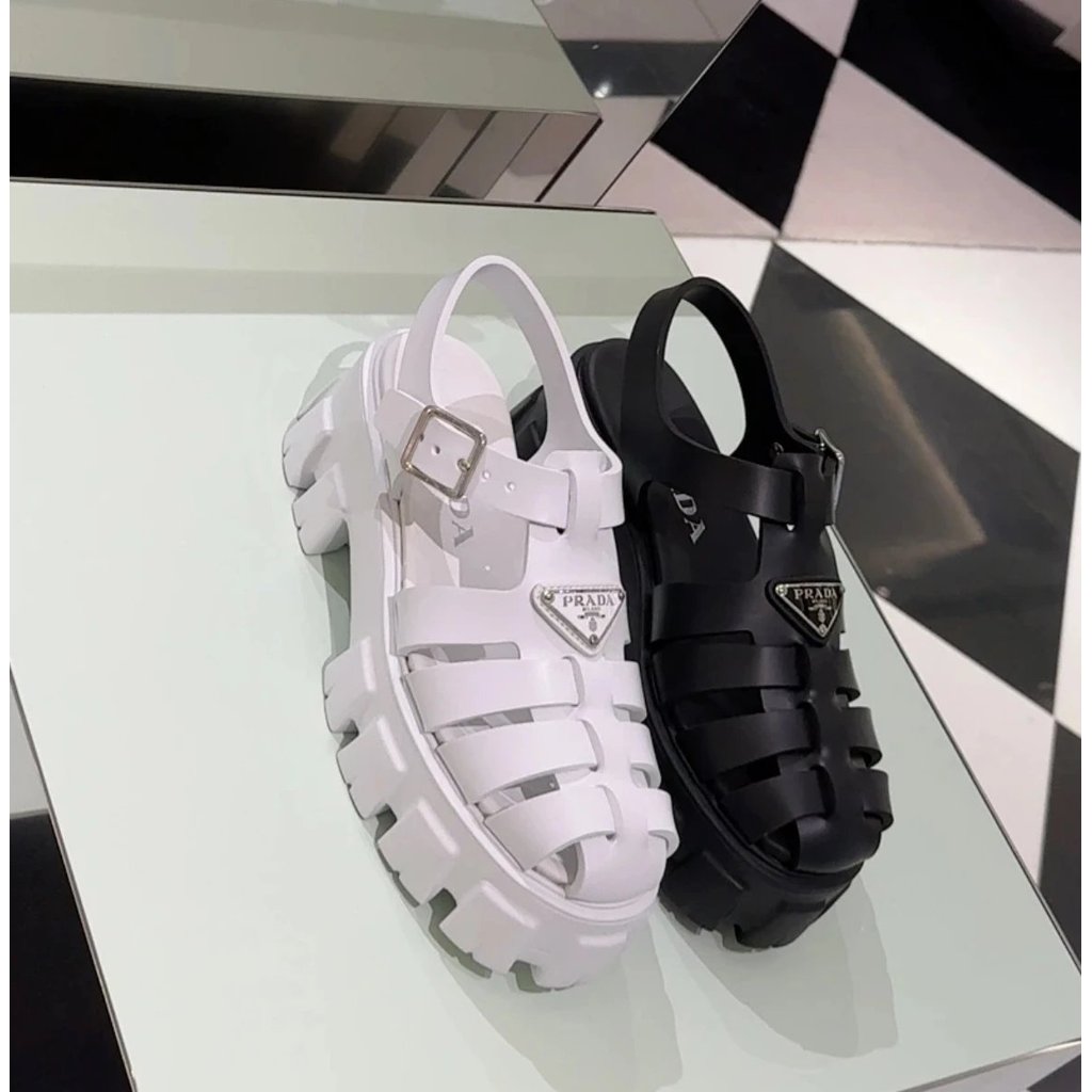[PRADA PRADA รองเท้าแตะยางยาง] 2022 ฤดูใบไม้ผลิฤดูร้อนสไตล์ใหม่Pบ้านรองเท้าแตะผู้หญิงToe-Coveredรองเ