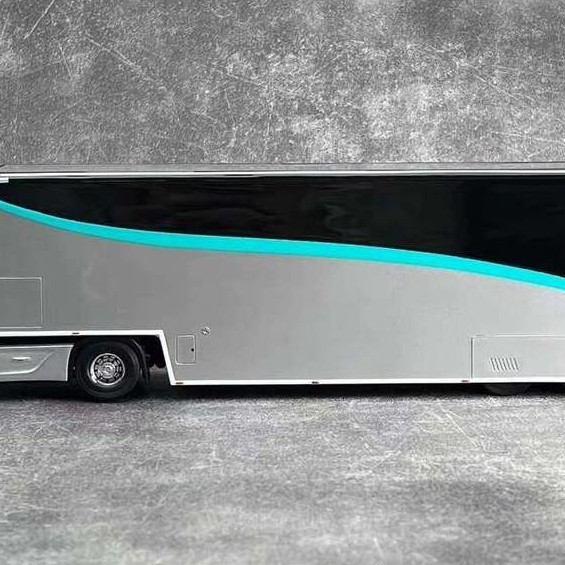 F1 Racing Model Spark 1: 43 2023 Mercedes-Benz F1 Fleet Transporter Truck