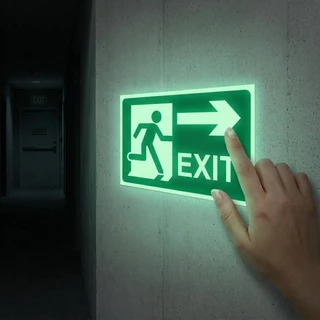 [Prim] สติ๊กเกอร์ป้ายทางออกฉุกเฉินเรืองแสง 4-1 ชิ้น - Glow In Dark Exit Sign - Safety Passage Decal - ป้ายหนีไฟ - ป้ายบอกทิศทางหนี /bliss