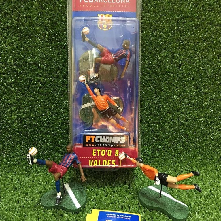 FT CHAMPS เสื้อฟุตบอลบาร์เซโลนา รุ่นคู่ 10 ซม. (Etoo+Balders) ของขวัญ