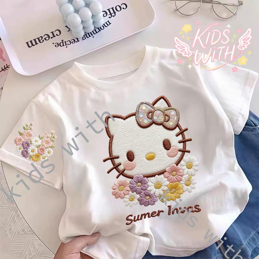 ลายพิมพ์ลอกเลียนแบบงานปัก ลายพิมพ์สติกเกอร์ ดีไซน์คอวงกลม เสื้อยืดเด็กหญิง เสื้อยืด เสื้อแขนสั้นแฟชั่นเด็กหญิง