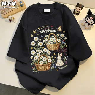 【จัดส่งตลอด 24 ชั่วโมง】NFV แฟชั่นเกาหลี🌈ระบายอากาศ ใส่สบาย เสื้อยืดแขนสั้นคอกลม ทรงหลวม ลายพิมพ์การ์ตูน อ่อนนุ่ม YG6272